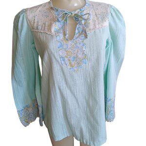 Small 70's Vintage Boho Pastel Floral Long Sleeve Blouse Lace Details Tie Neck